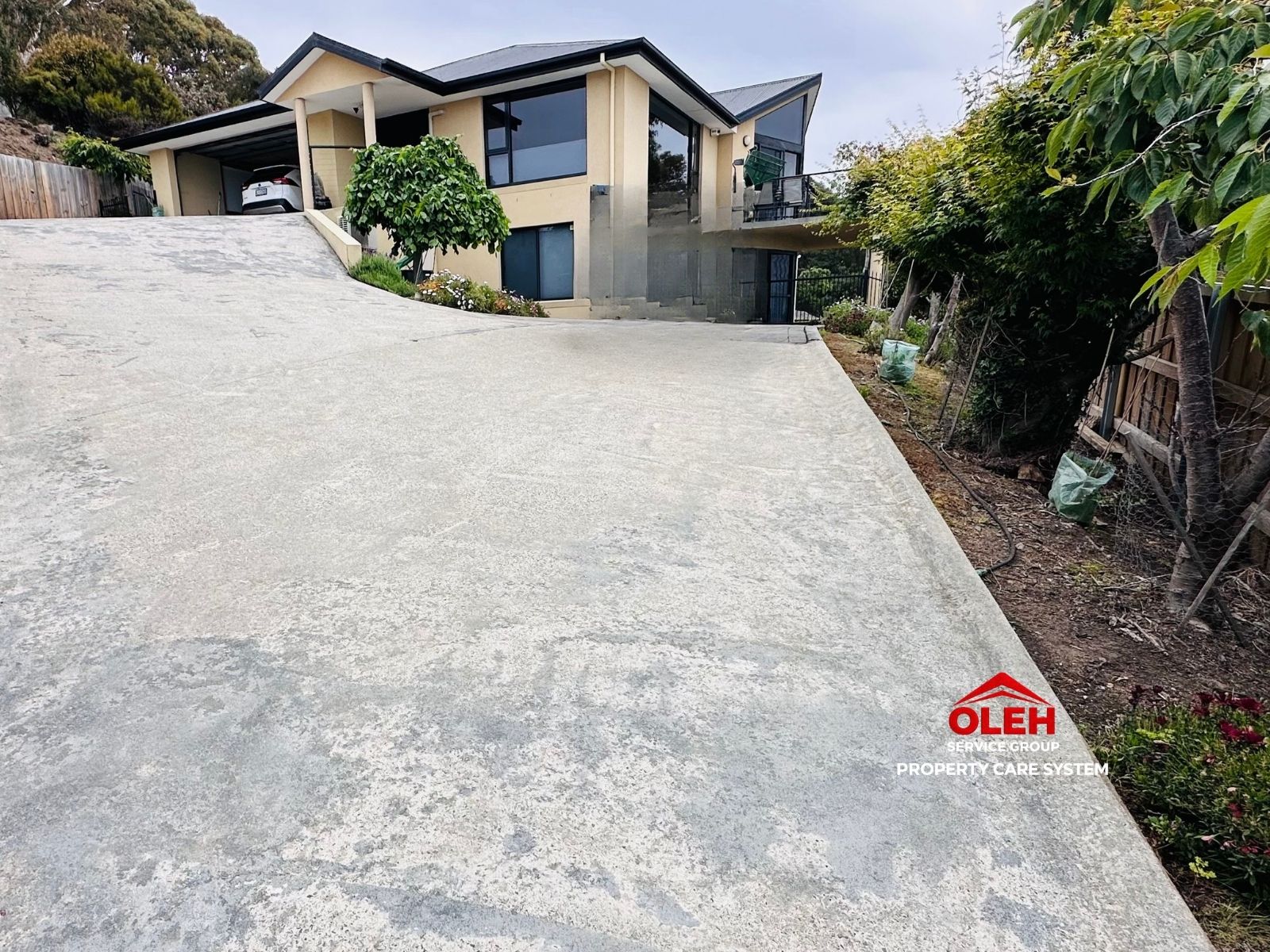 Clean residential driveway after pressure cleaning in Hobart
